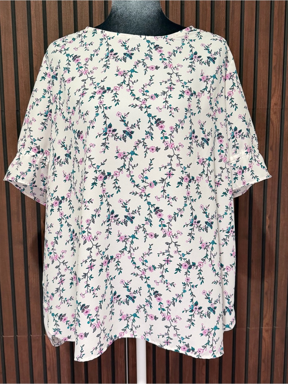 LOFT Floral Flutter Sleeve Blouse Size XL Lightweight Boho Top